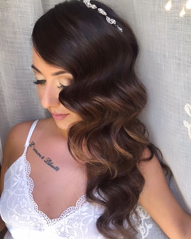  Old Hollywood Vibes with Glamour Curls