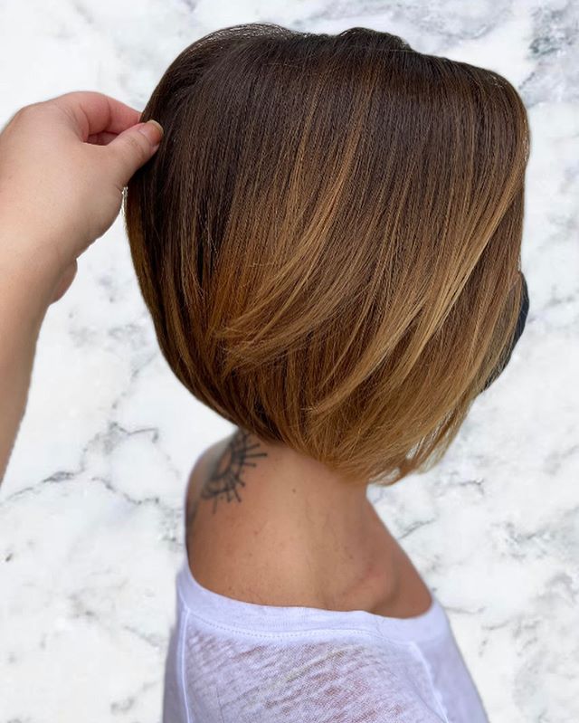  Feathered Inverted Bob for the Perfect Shaped Straight Hair