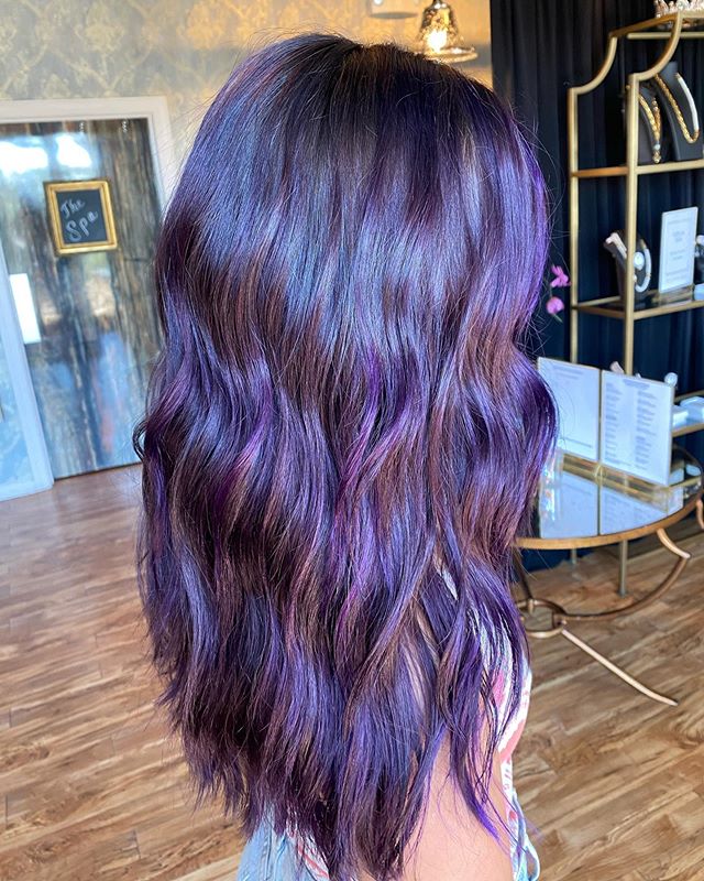  Deep Violet Colored Cascading Waves