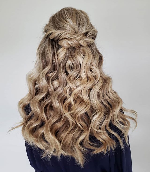 Asymmetrical Double-Twisted Half-up Curls