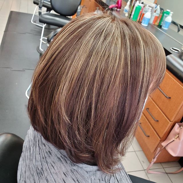 Golden Even Side Fringe Bob for That Graceful Touch