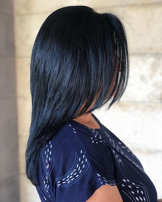 Sexy Layered Haircut in Charcoal<