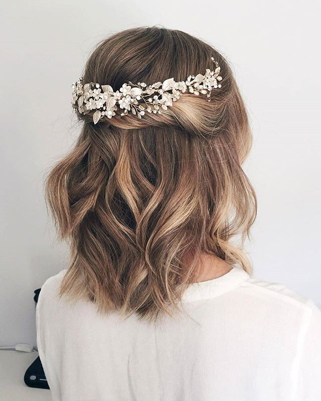 Easy and Short Wedding Hairstyles for Short Hair