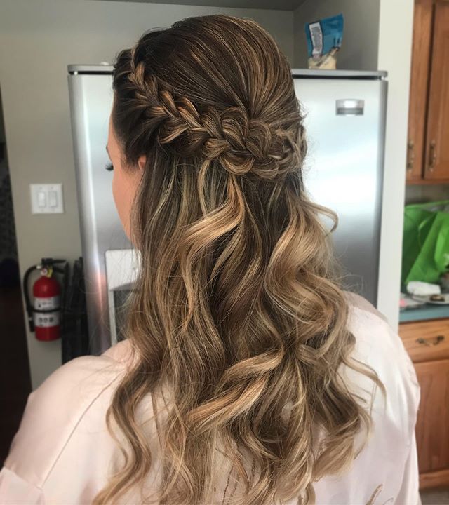 Ornate Loose Half-Up Dutch Braid