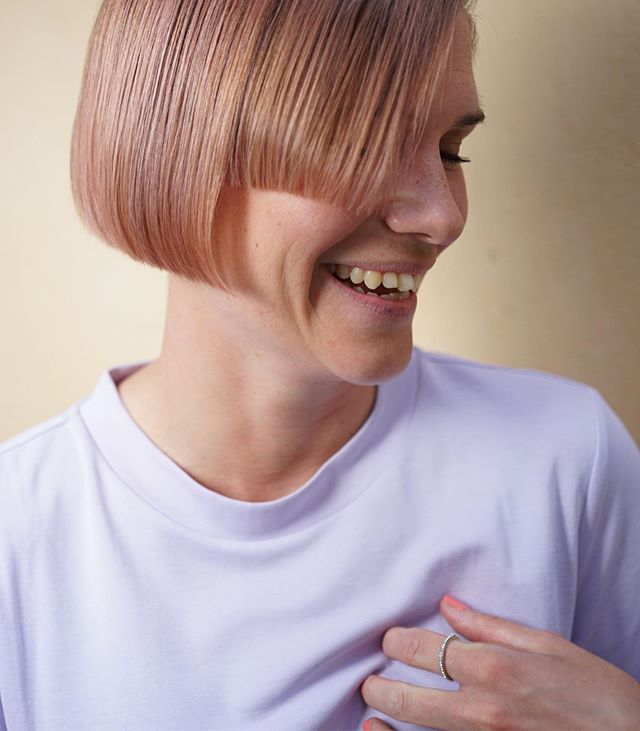 Asymmetrical Bowl Cut in Champagne Blond