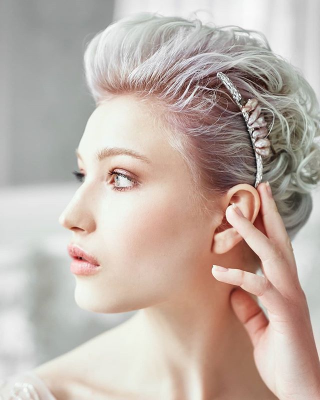 Tousled Ice Queen Platinum Bridal Pixie