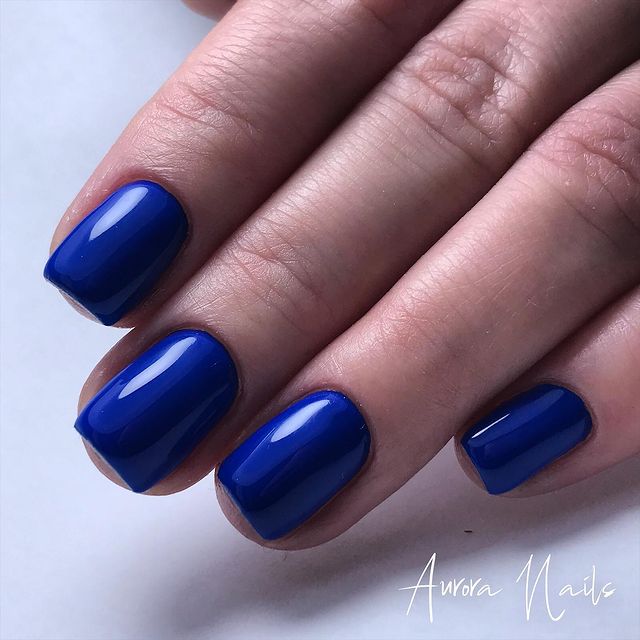 Simple Square Sapphire Nails