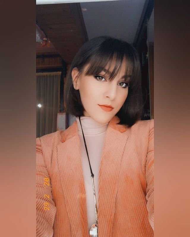 Rounded Chin-Length Lob with Bangs